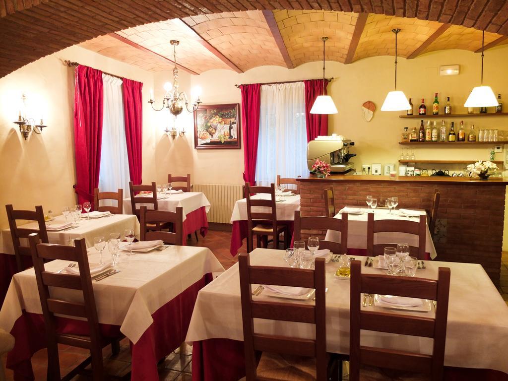 Sant Feliu de Boada Hotel Sant Feliu מראה חיצוני תמונה