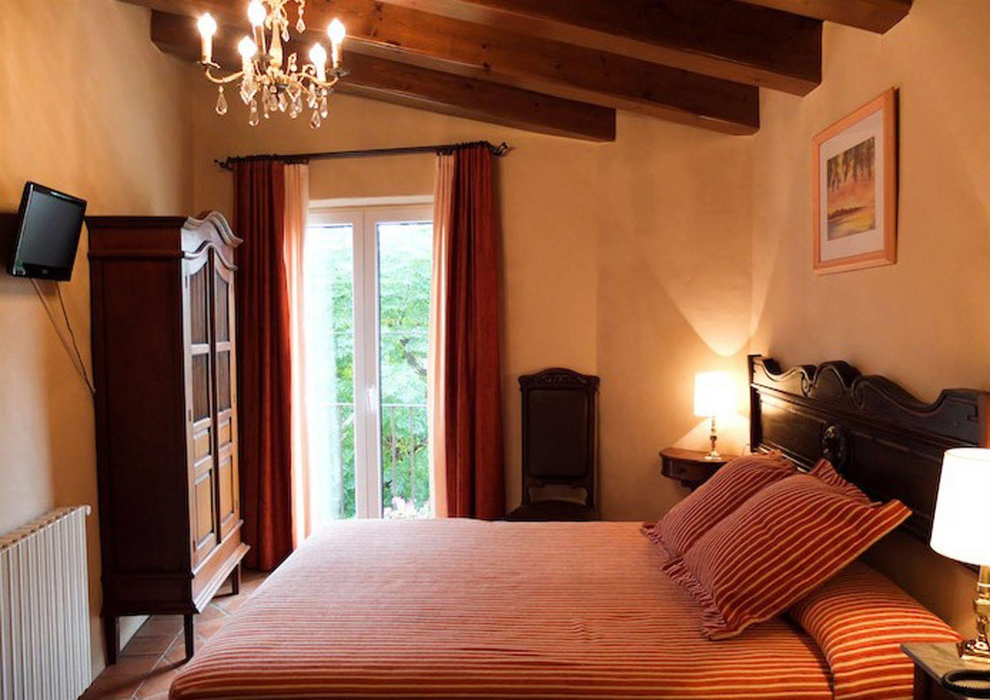Sant Feliu de Boada Hotel Sant Feliu מראה חיצוני תמונה