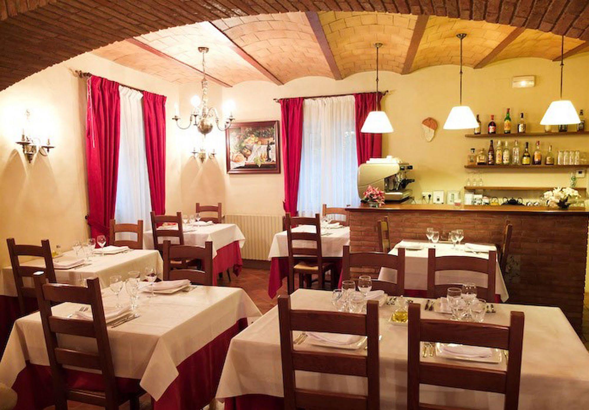 Sant Feliu de Boada Hotel Sant Feliu מראה חיצוני תמונה
